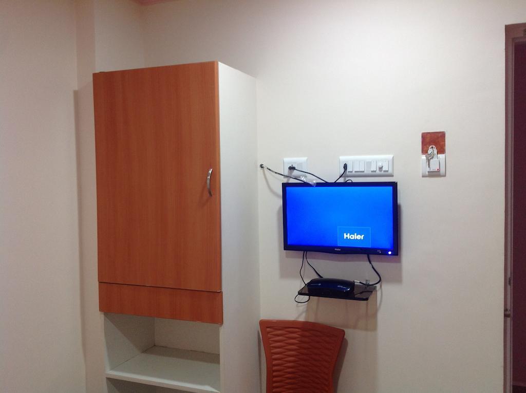 Raj Grand Days Inn 2*